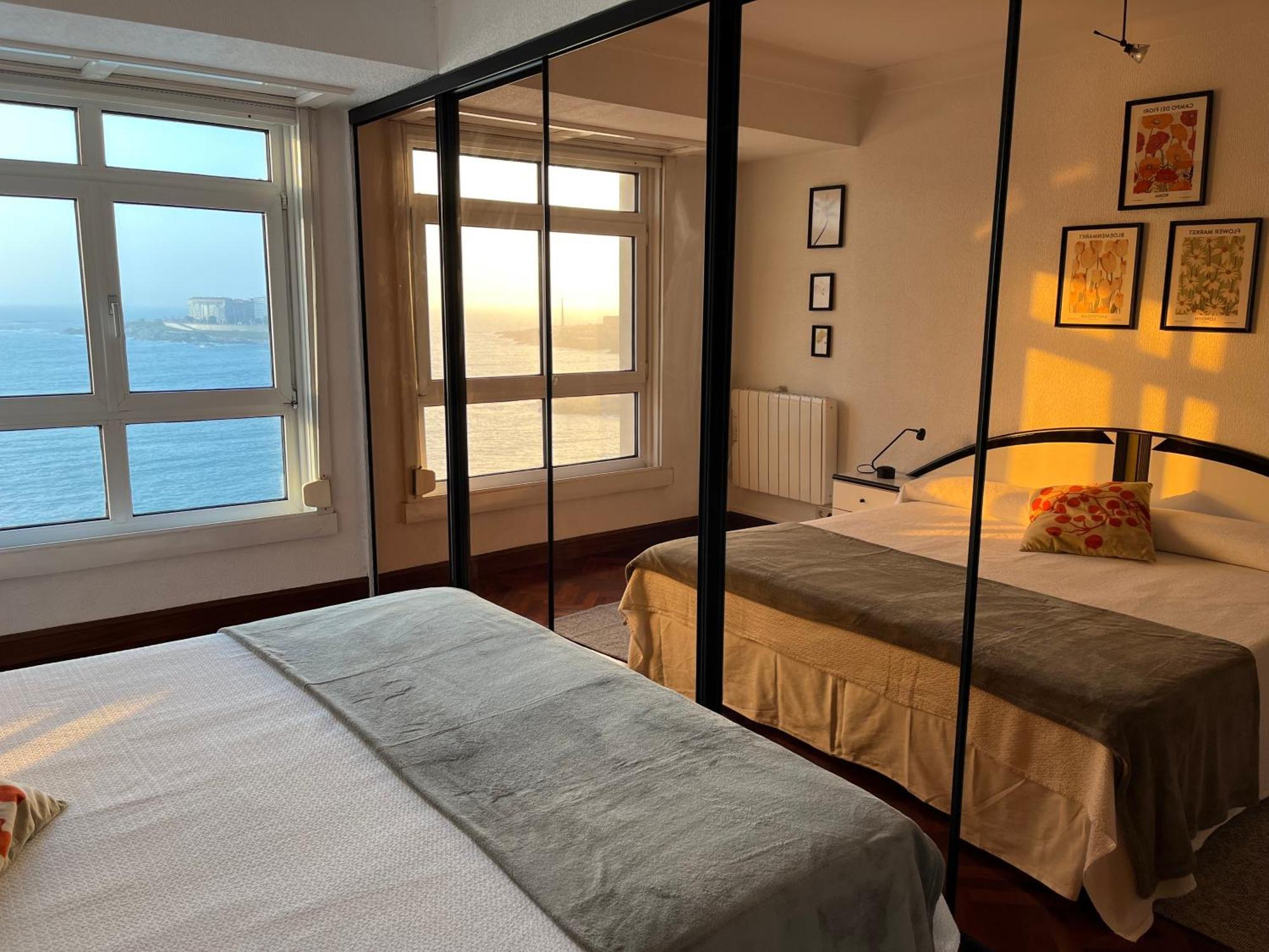Primera Linea Playa Riazor Ла Коруня Екстериор снимка